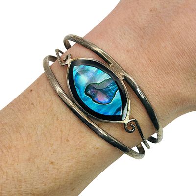 Alpaca Mexico Abalone Cuff Bracelet. Alpaca Mexico abalone cuff bracelet. 13.20g