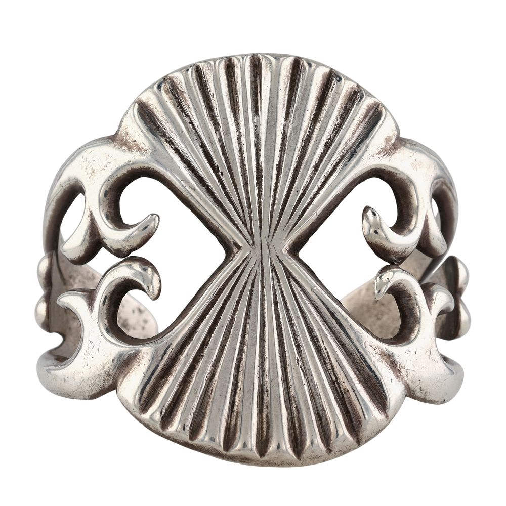 Lot 341: Vintage Navajo Sandcast Plain Silver Cuff Bracelet