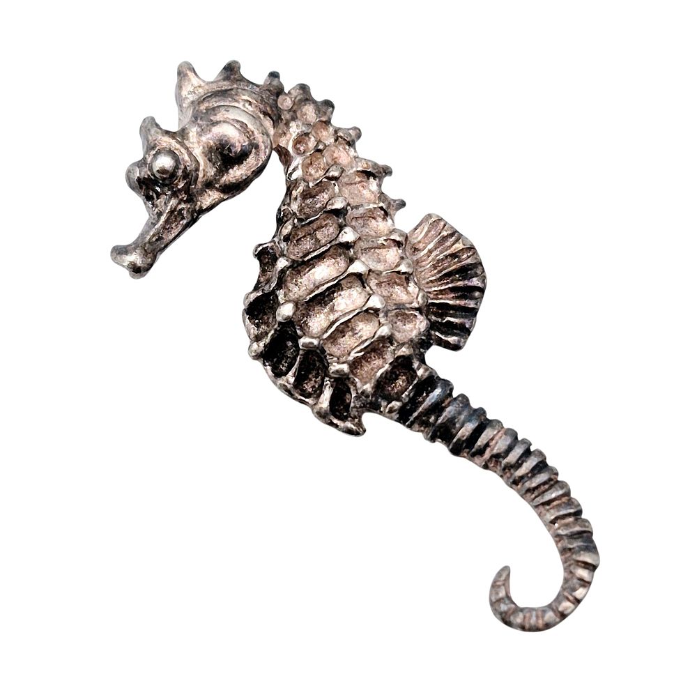 Lot 170: Touch Sterling Seahorse Pendant