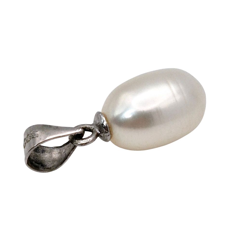Lot 173: Sterling Pearl Pendant