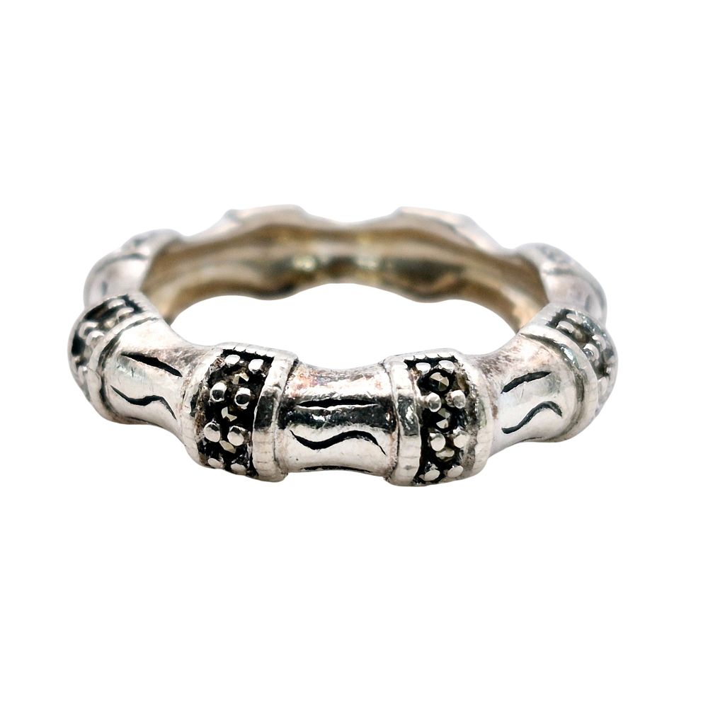 Lot 306: Signed Sterling Dotted Band Ring Size 6