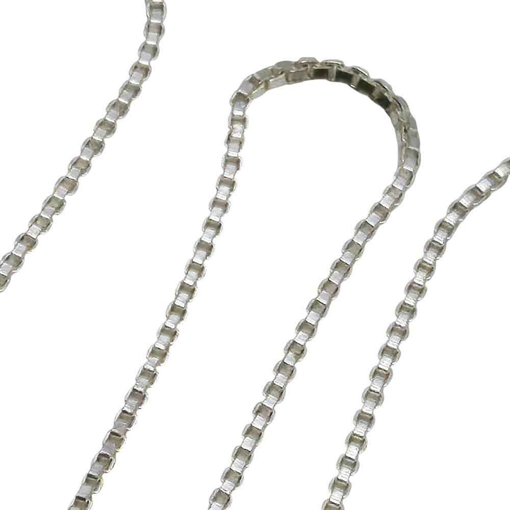 Lot 378: Italy Sterling Box Chain Necklace