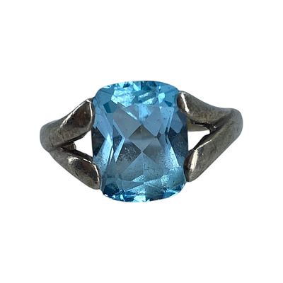 Signed Sterling Cushion Cut Blue Topaz Ring Sz 5.25 4g Engraved with a hallmark that looks like 