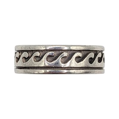 Sterling Silver Wave Ring Size 7.75. Sterling Silver Wave Ring. Size 7.75. Signed 925. 8.1g