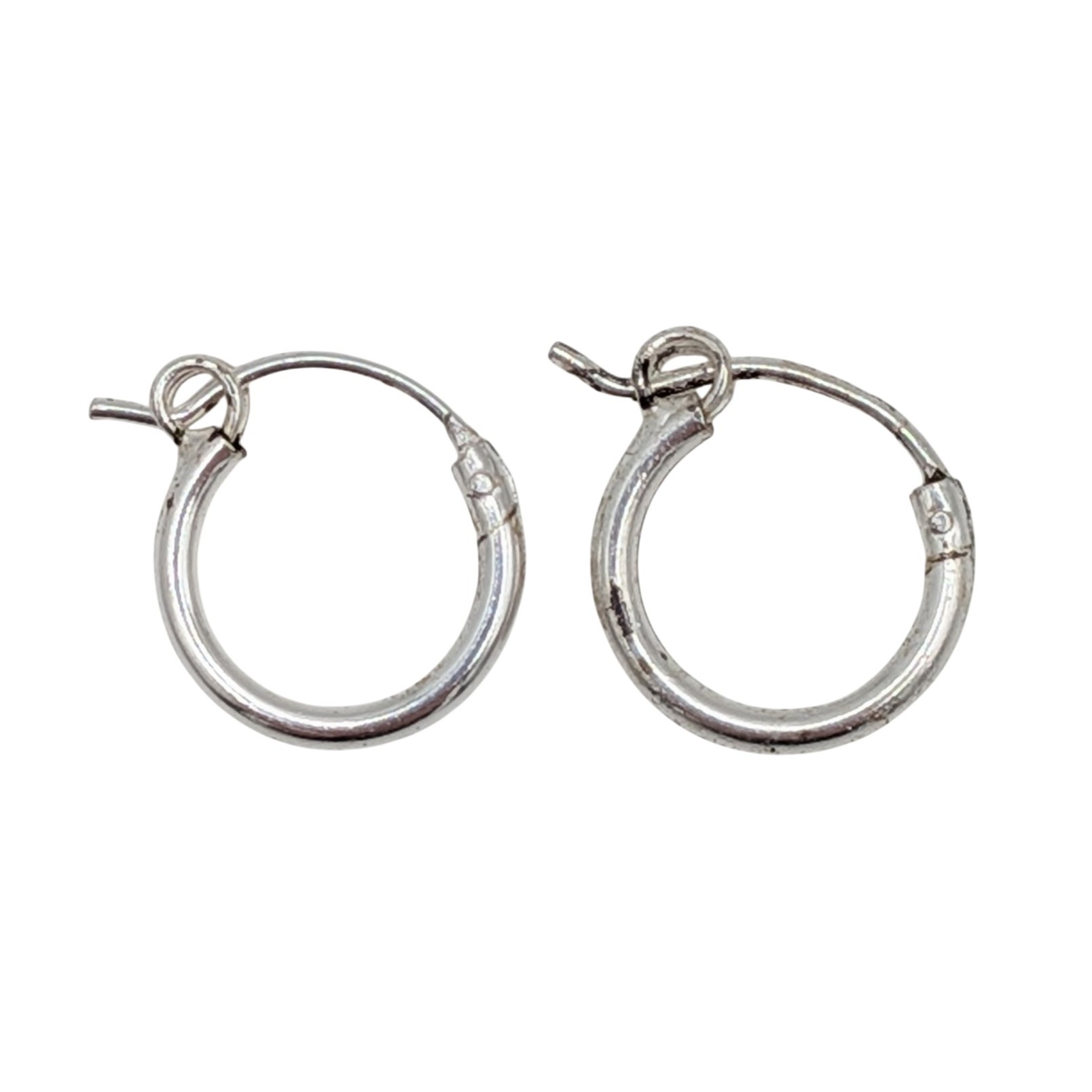 Sterling Silver Petite Polished Hoop Earrings