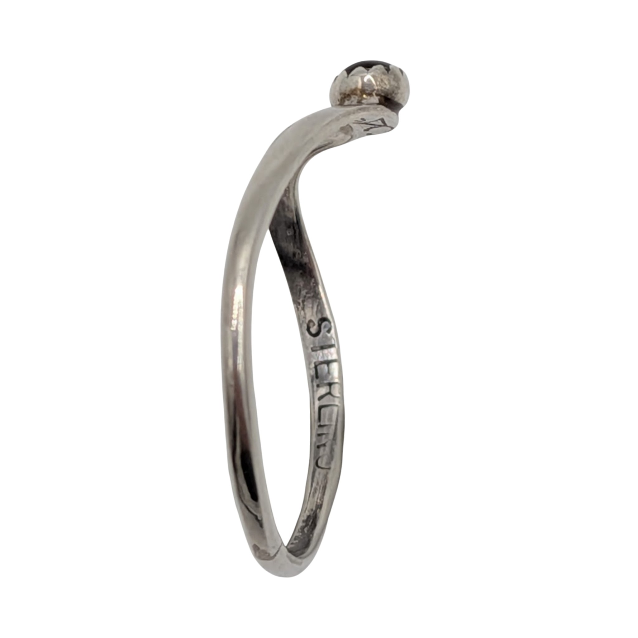 Signed Sterling Silver Onyx Twisted Band Ring Size 7.75