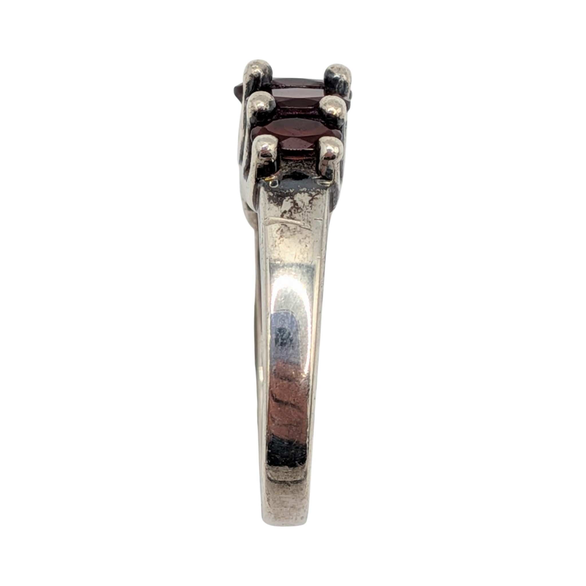 Signed Sterling Silver Garnet Graduated 5 Stone Ring Size 8