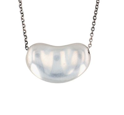 Tiffany & Co. Elsa Peretti Sterling Bean Necklace, bean pendant is approx 19.5mm x 12mm, 16" - 