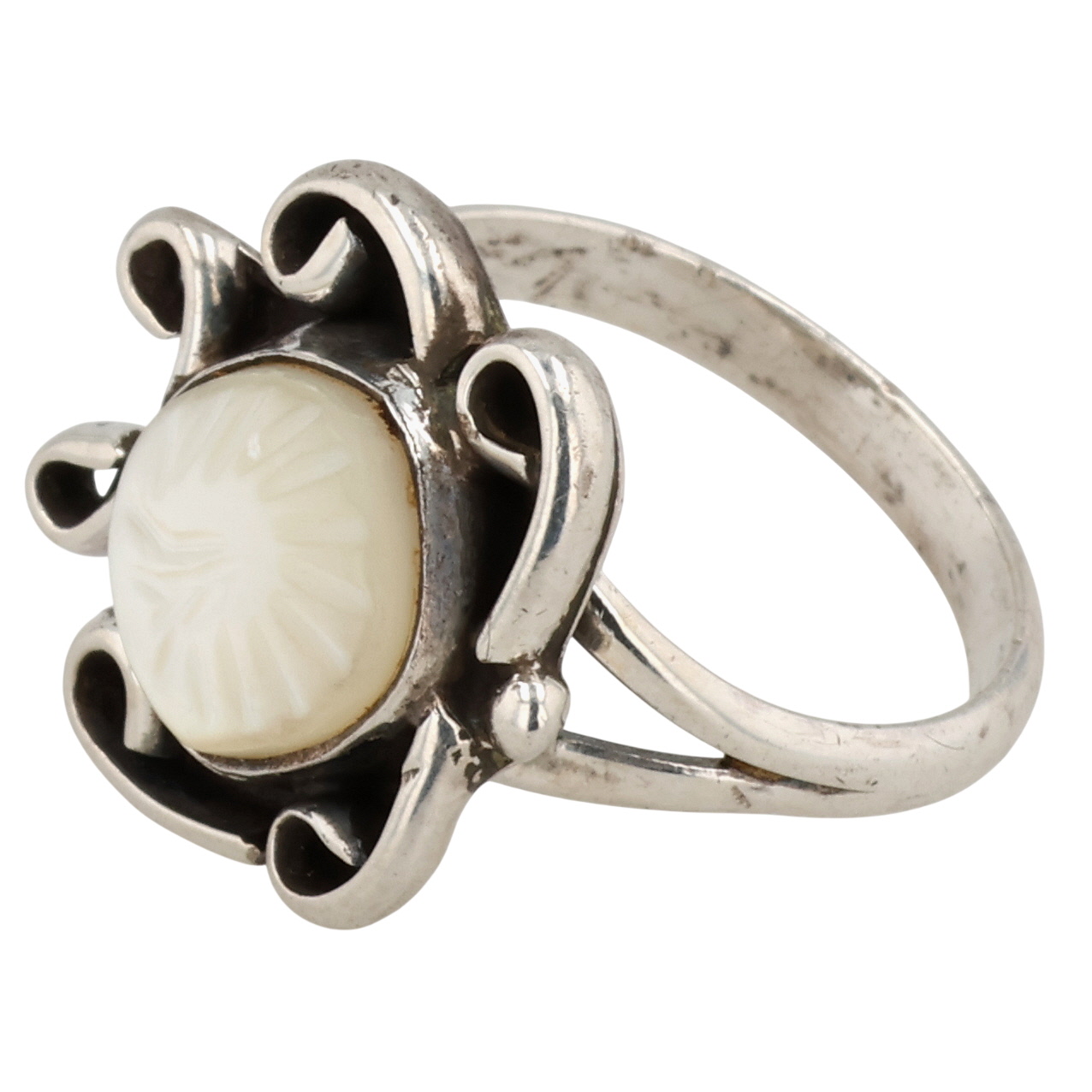 Navajo Sterling Mother of Pearl Ring Sz 7