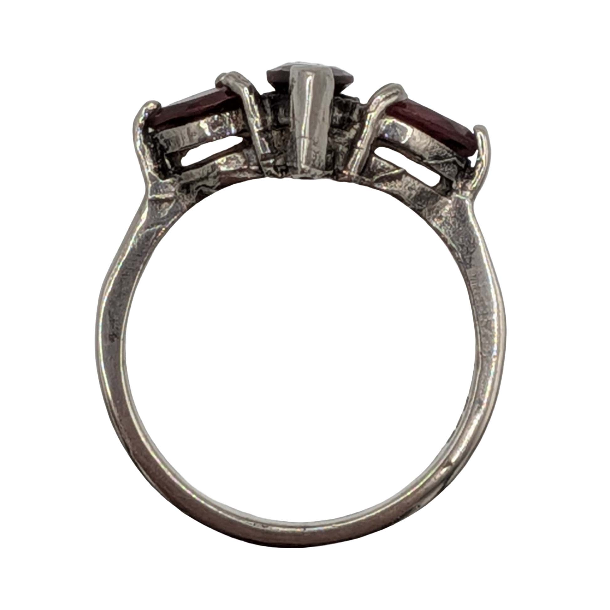 Sterling Silver Garnet 3 Stone Ring Size 8.25