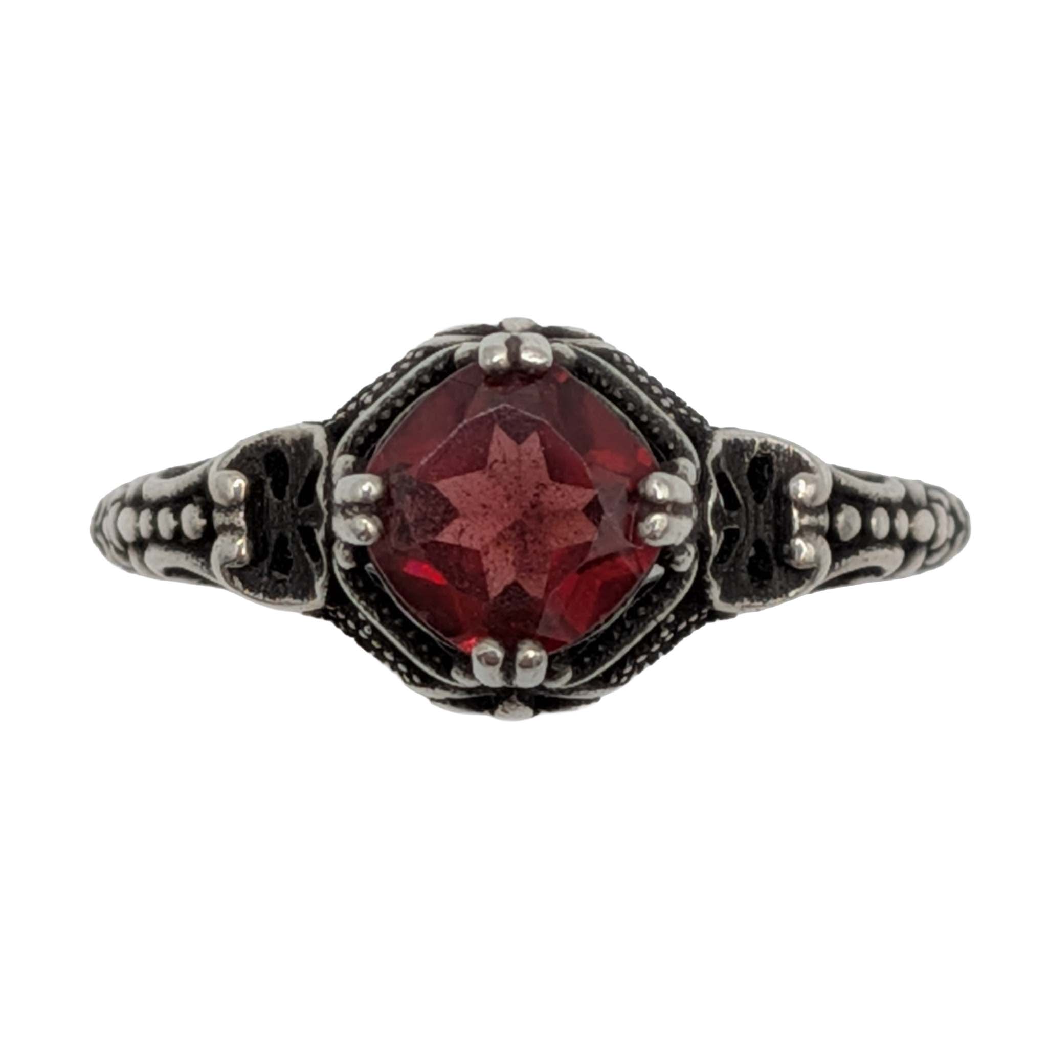 Sterling Silver Garnet Floral Solitaire Ring Size 8.25