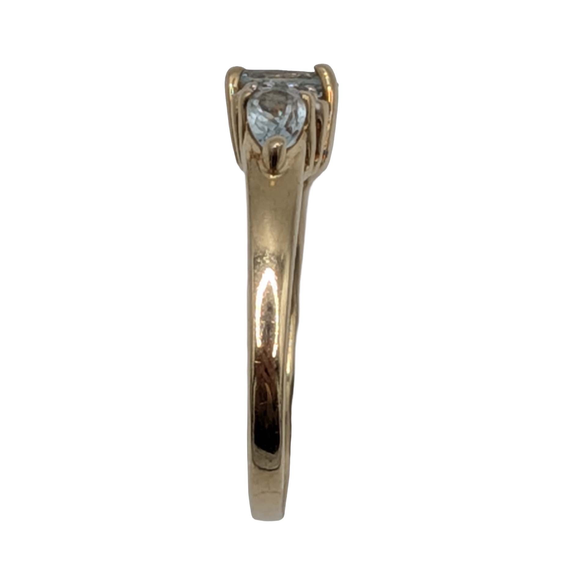 10K Yellow Gold Diamond Aquamarine Tapered Ring Size 7.5