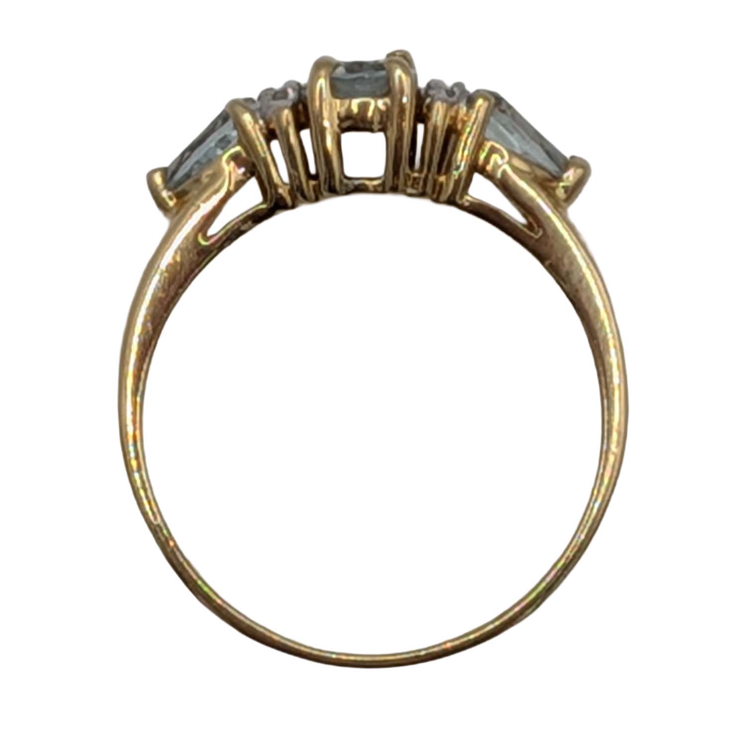 10K Yellow Gold Diamond Aquamarine Tapered Ring Size 7.5