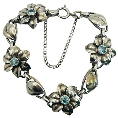 H.S.B Sterling Topaz Flower Bracelet. H.S.B Sterling topaz flower bracelet. 14.8g