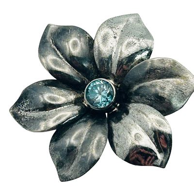 H.S.B Sterling Topaz Flower Brooch. H.S.B Sterling topaz flower brooch. 3.2g