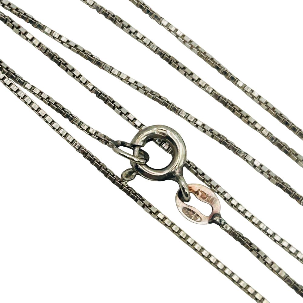Lot 222: Italy Sterling Box Chain Necklace