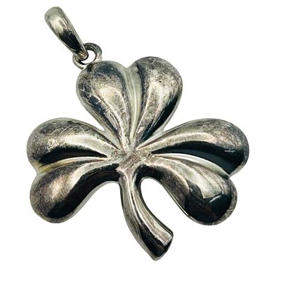 Ireland Sterling Clover Pendant. 6.8g