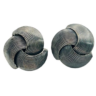 Beau Sterling Screw Back Earrings. 5.7g