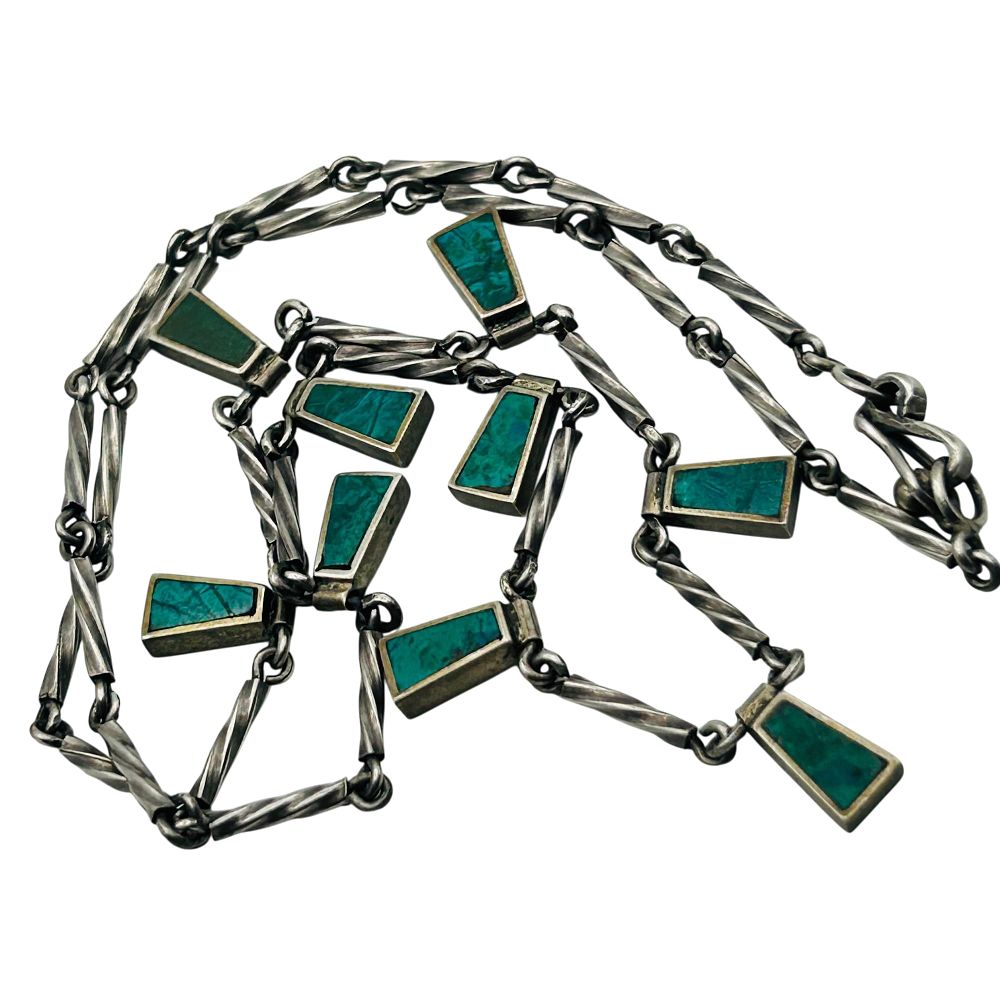 Lot 473: Sterling Malachite Necklace