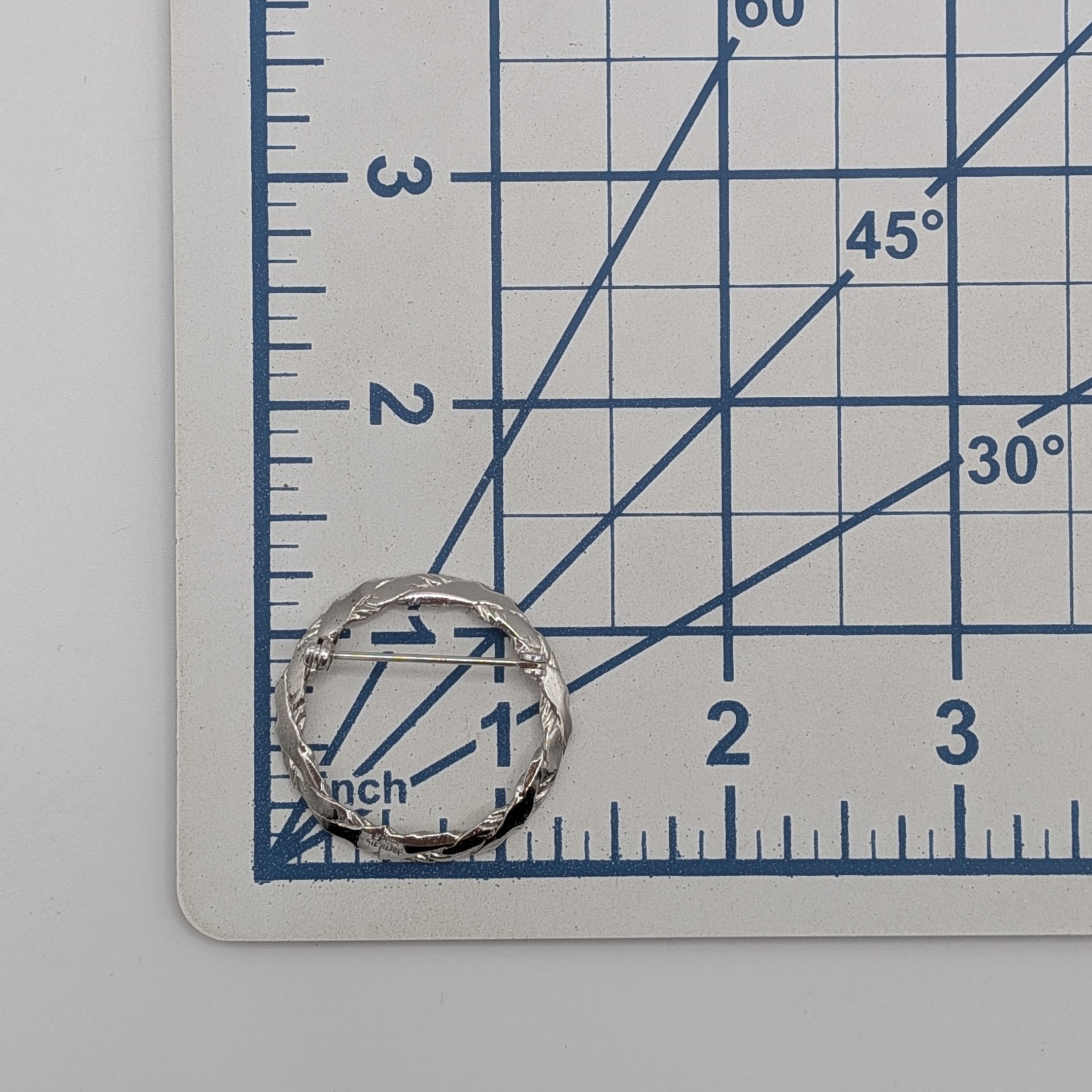 Beau Sterling Silver Wreath Brooch