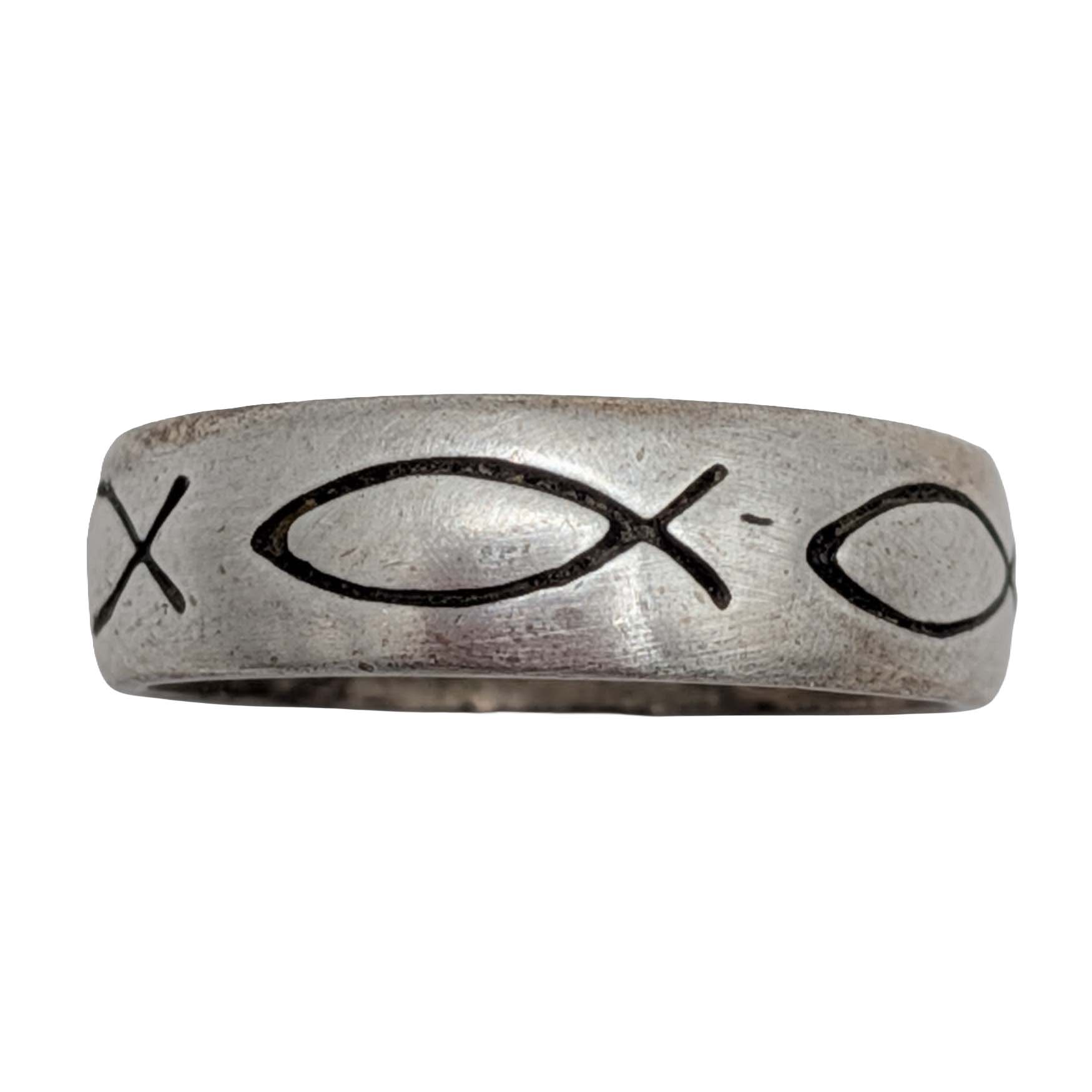 Signed Sterling Silver Etched Fish Ring Sz. 6.75