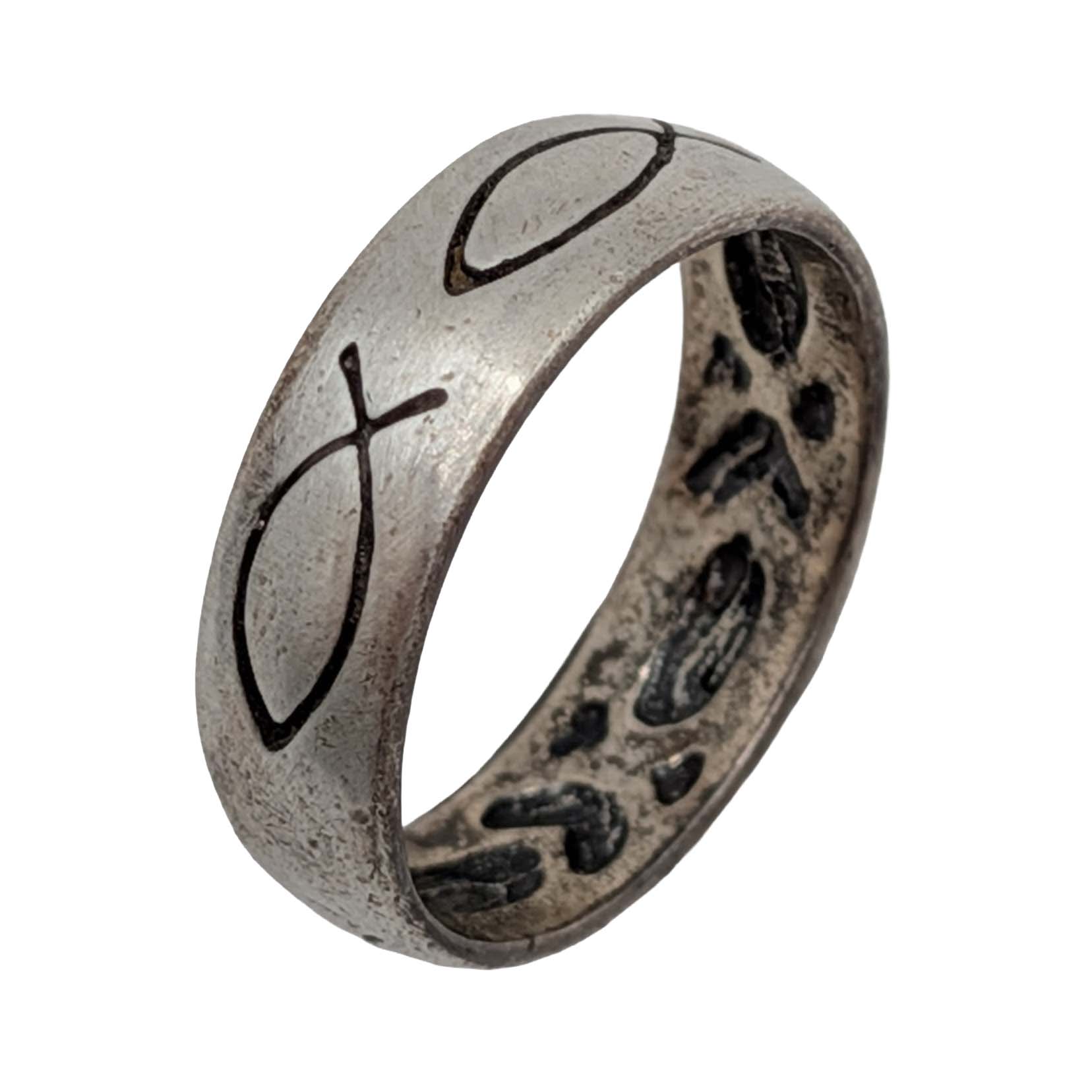 Signed Sterling Silver Etched Fish Ring Sz. 6.75