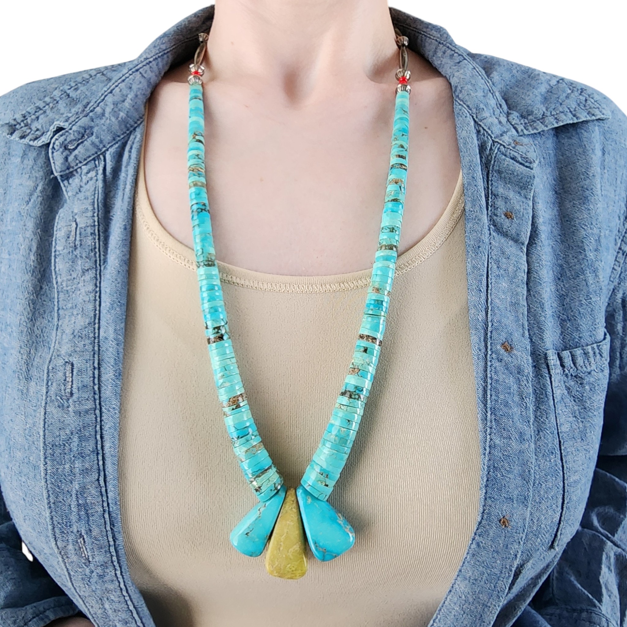 Vintage Santo Domingo Sterling Turquoise Serpentine Graduated Disc Tab Necklace