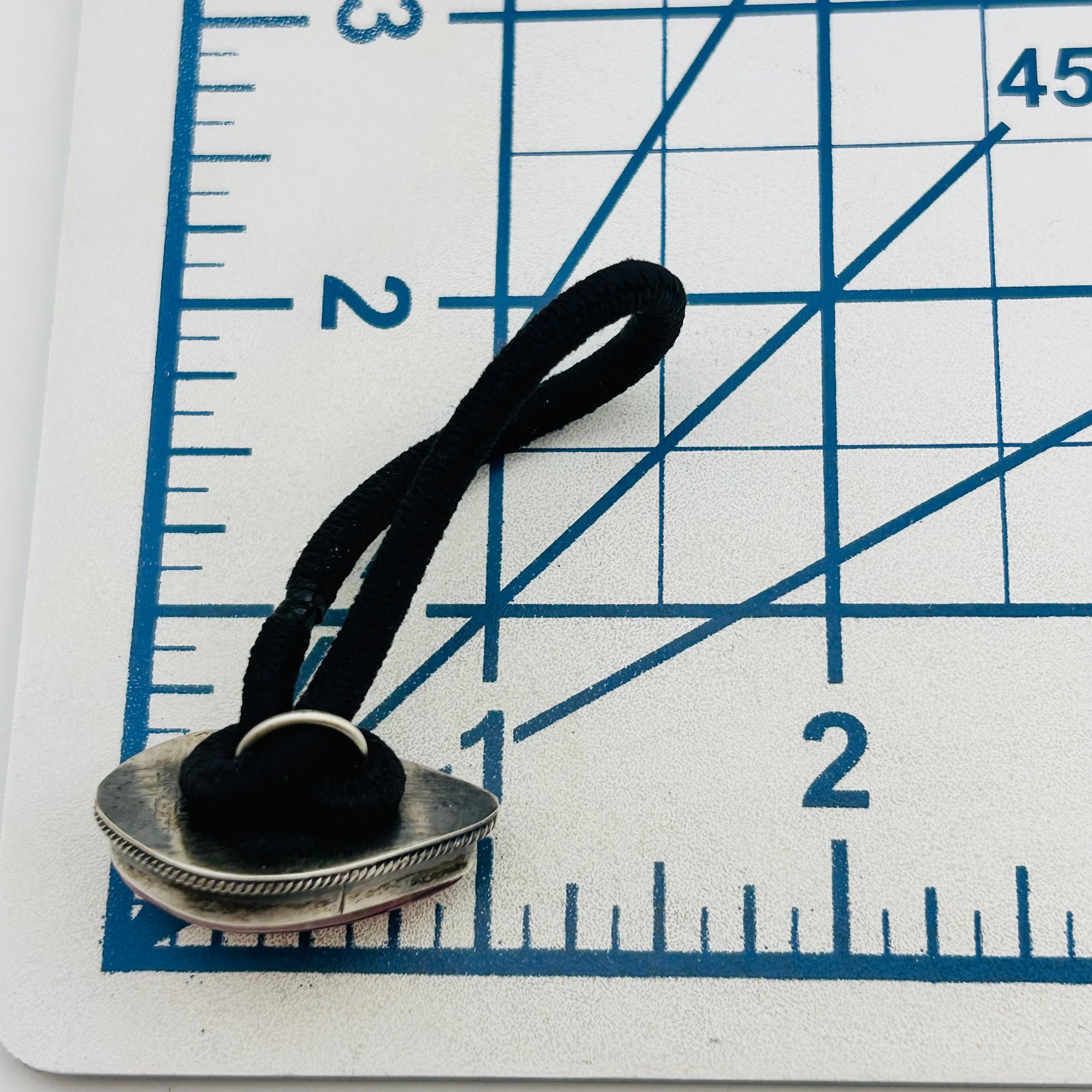 Scott Skeets Navajo Sterling Spiny Oyster Hair Tie