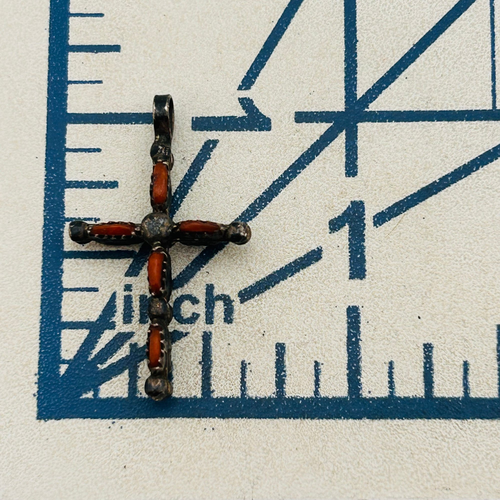 Vintage Zuni Sterling Needle Point Two-sided Pendant