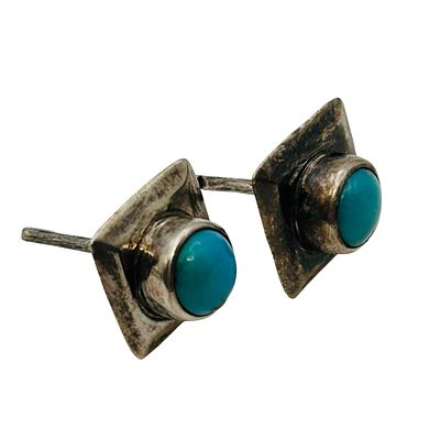 Southwest Sterling Turquoise Earrings. Southwest sterling turquoise earrings | 2.2g