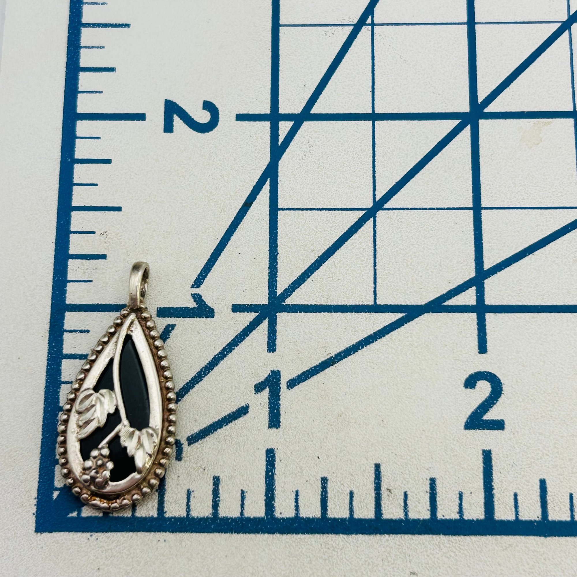 Carolyn Pollack Sterling Oval Pendant