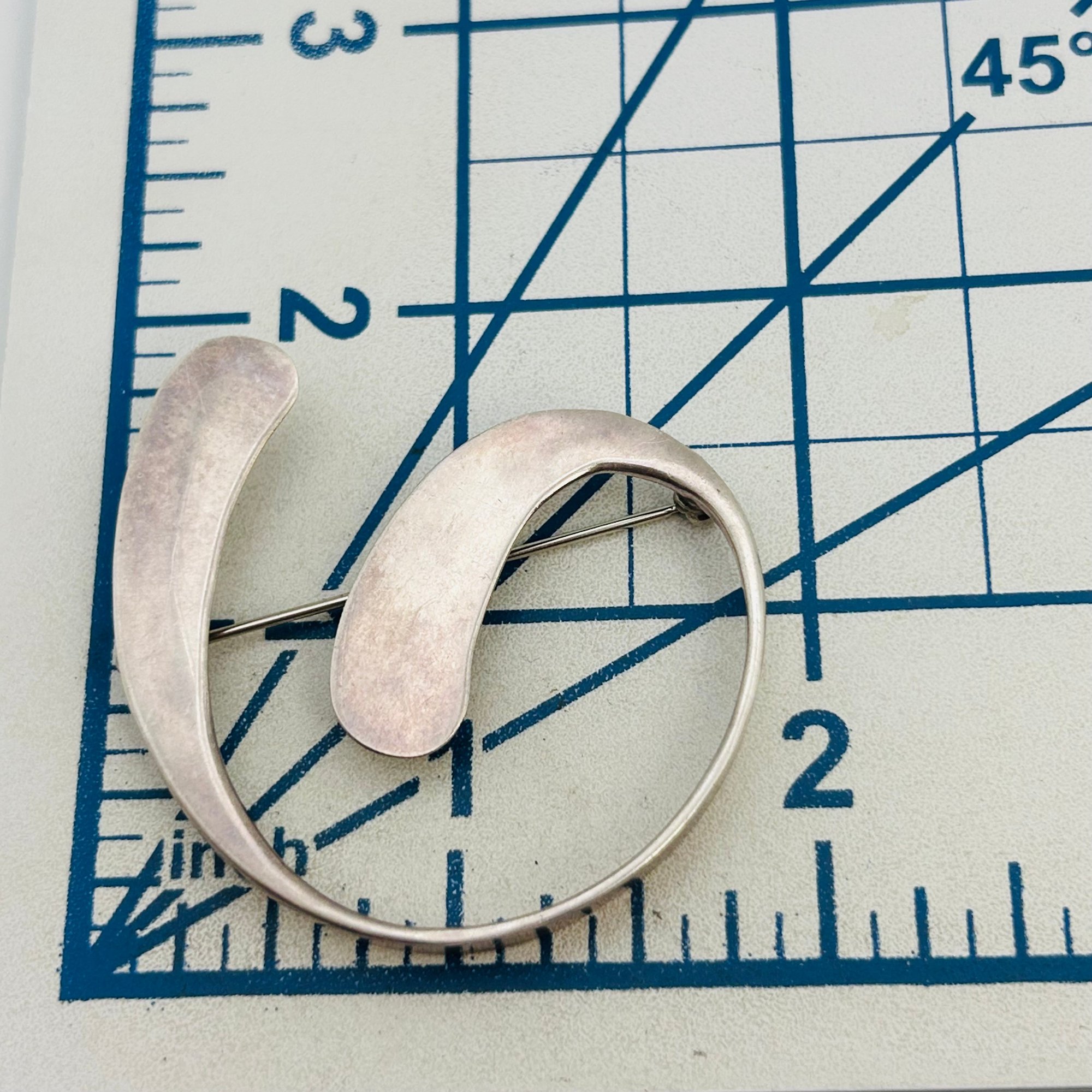 Taxco Mexico Sterling Swirl Pendant