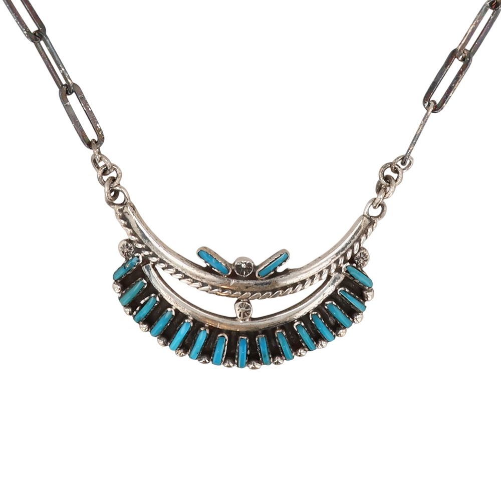 Lot 318: Southwest Sterling Turquoise Needlepoint Necklace