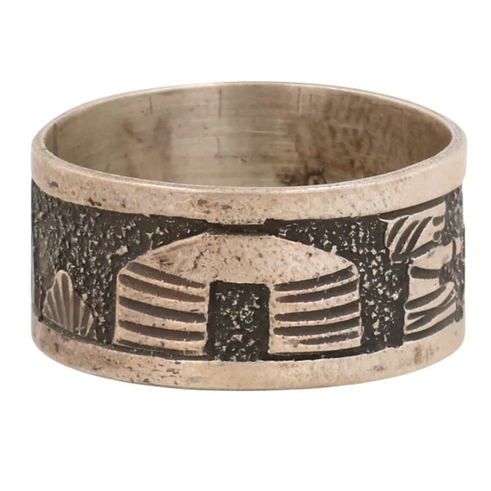 Lot 510: Elaine Becenti Navajo Sterling Storyteller Ring Sz 7.25