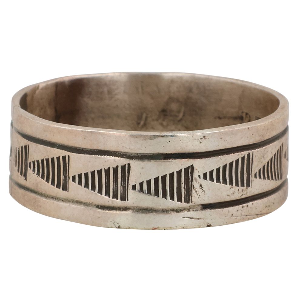 Lot 579: Rick Enriquez Navajo Sterling Stamped Ring Sz 13.25