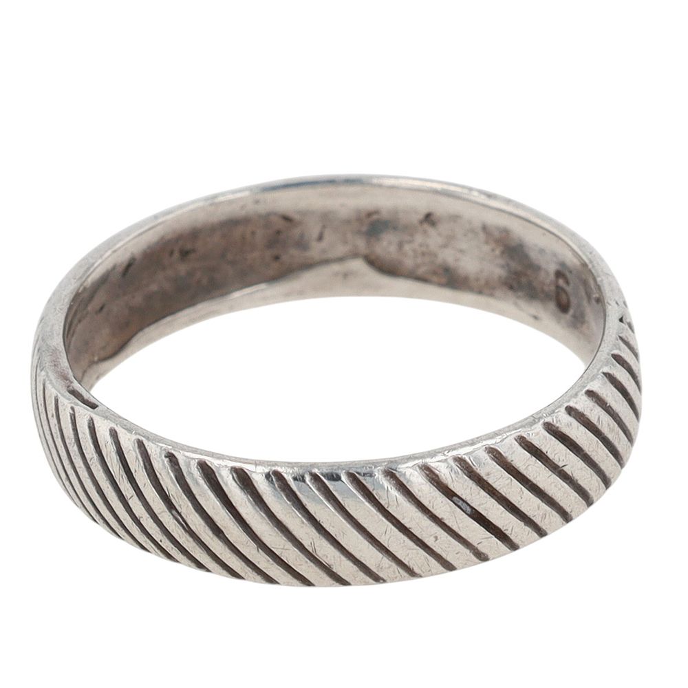 Lot 292: Cellini Sterling Silver Ridged Band Ring Size 6.5