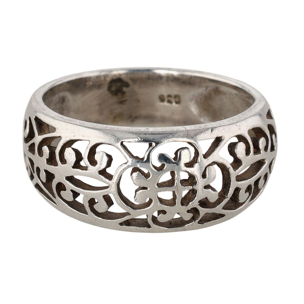 Lot 309: Sterling Silver Open Scrollwork Band Ring Size 7