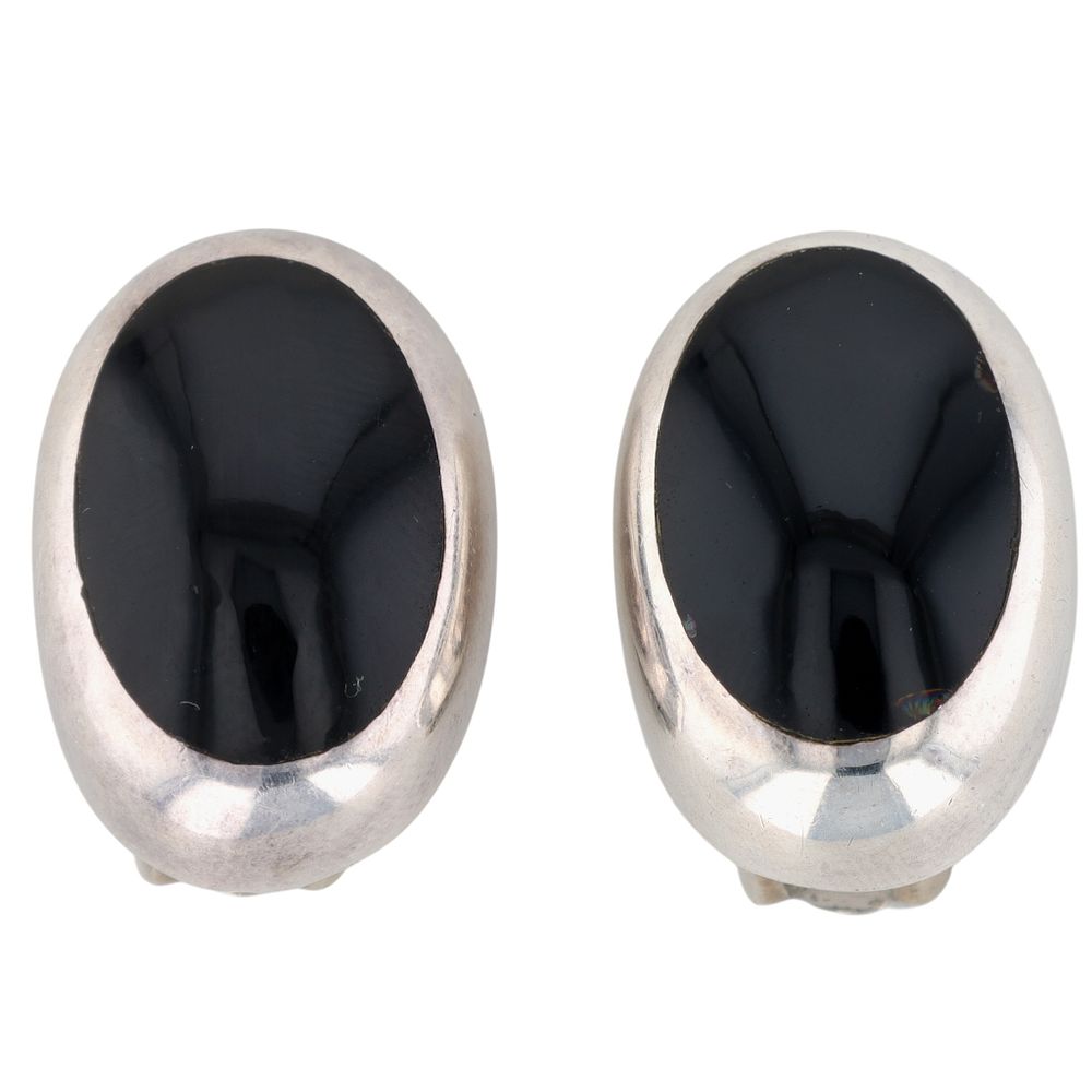 Lot 427: Taxco Mexico Sterling Silver Onyx Inlay Oval Earrings