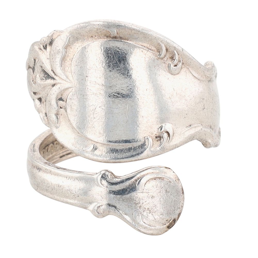 Lot 522: Rogers Bros Vintage Sterling Silver Adjustable Spoon Ring