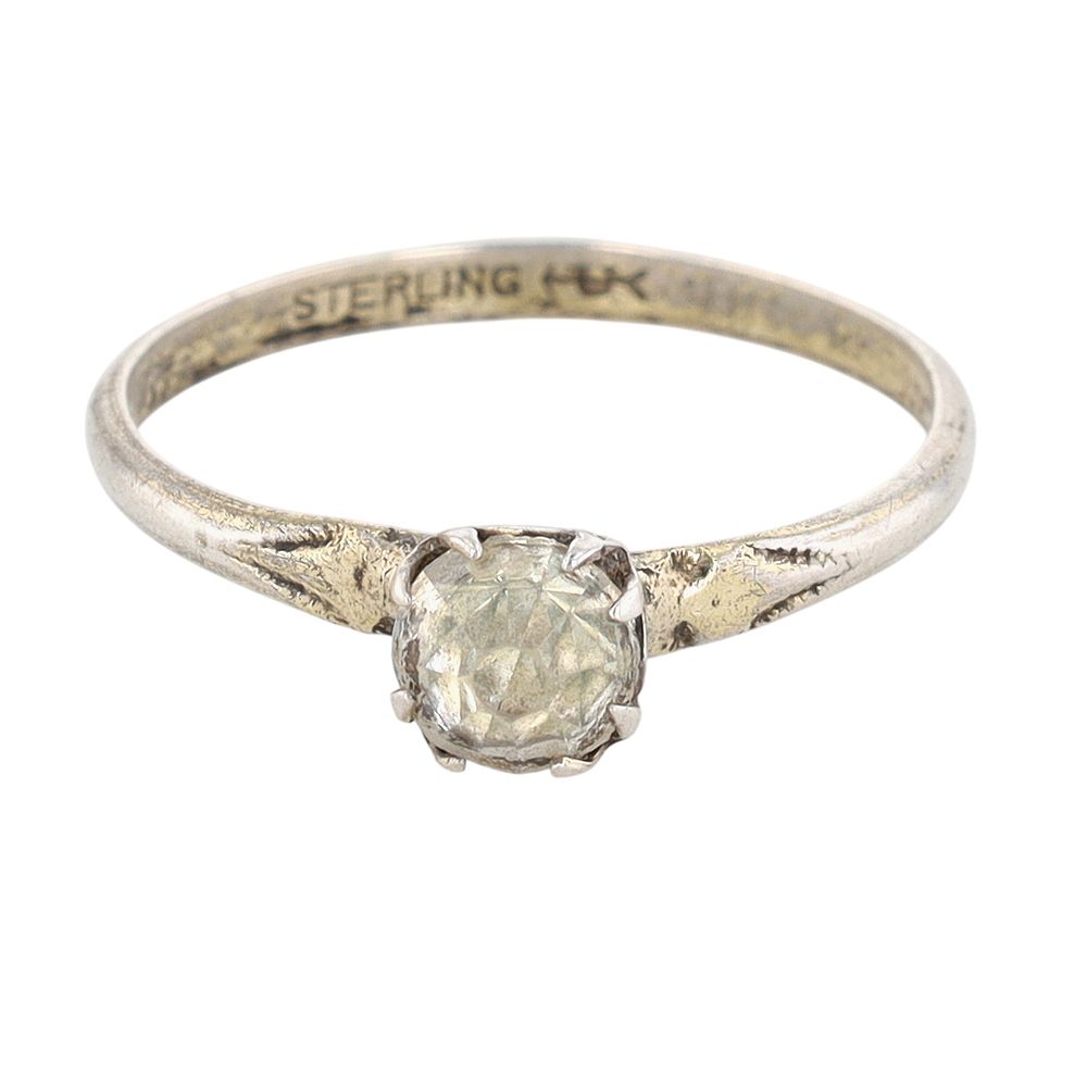 Lot 535: Uncas Vintage Sterling Silver Rhinestone Solitaire Ring Size 7.75