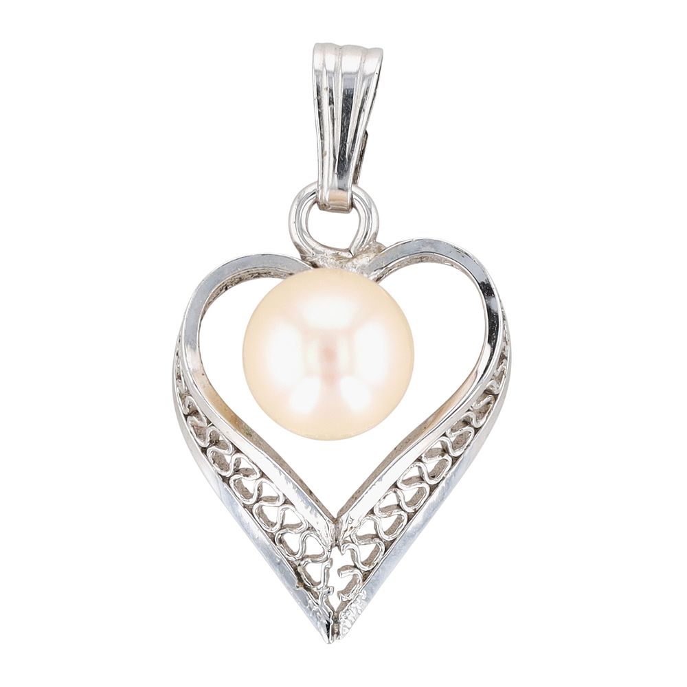 Lot 543: Vintage Sterling Silver Pearl Filigree Heart Pendant