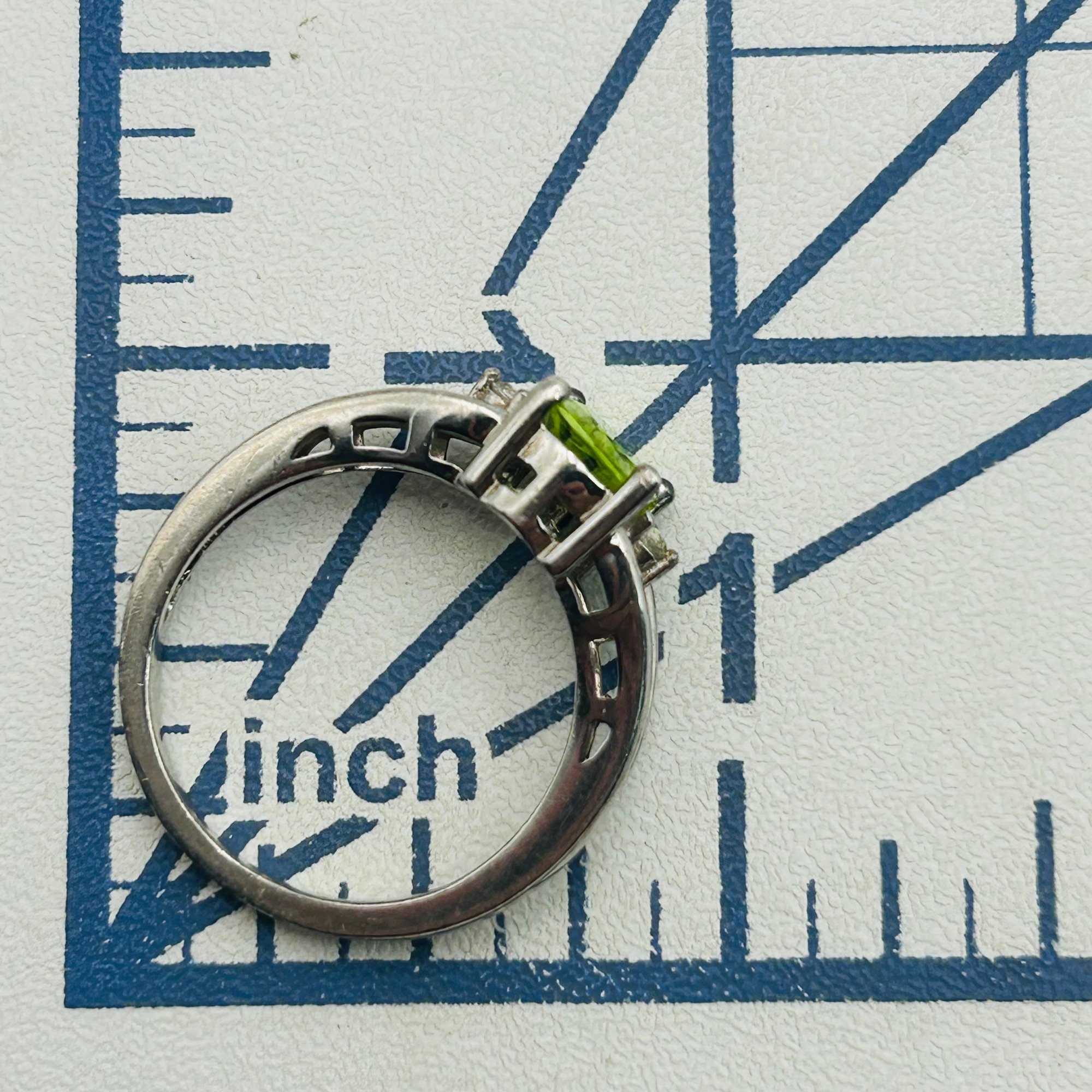 Signed Sterling Peridot Oval Ring Sz 7
