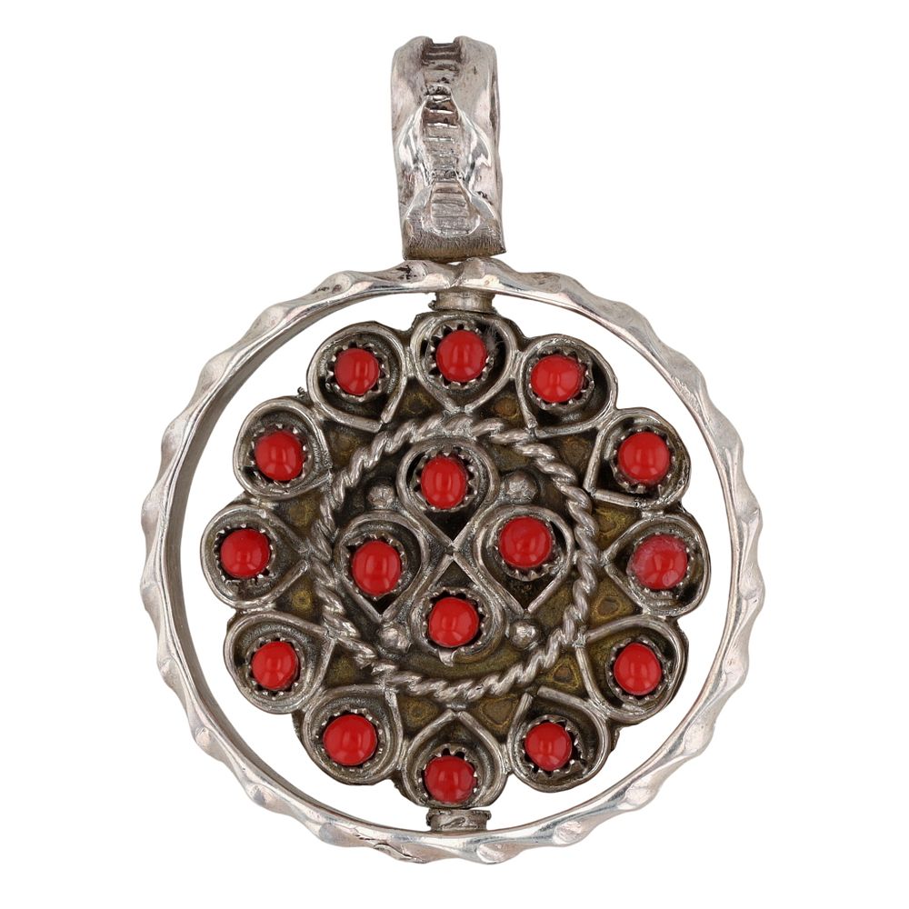 Lot 199: Vintage Zuni Sterling Turquoise Coral Spinner Pendant