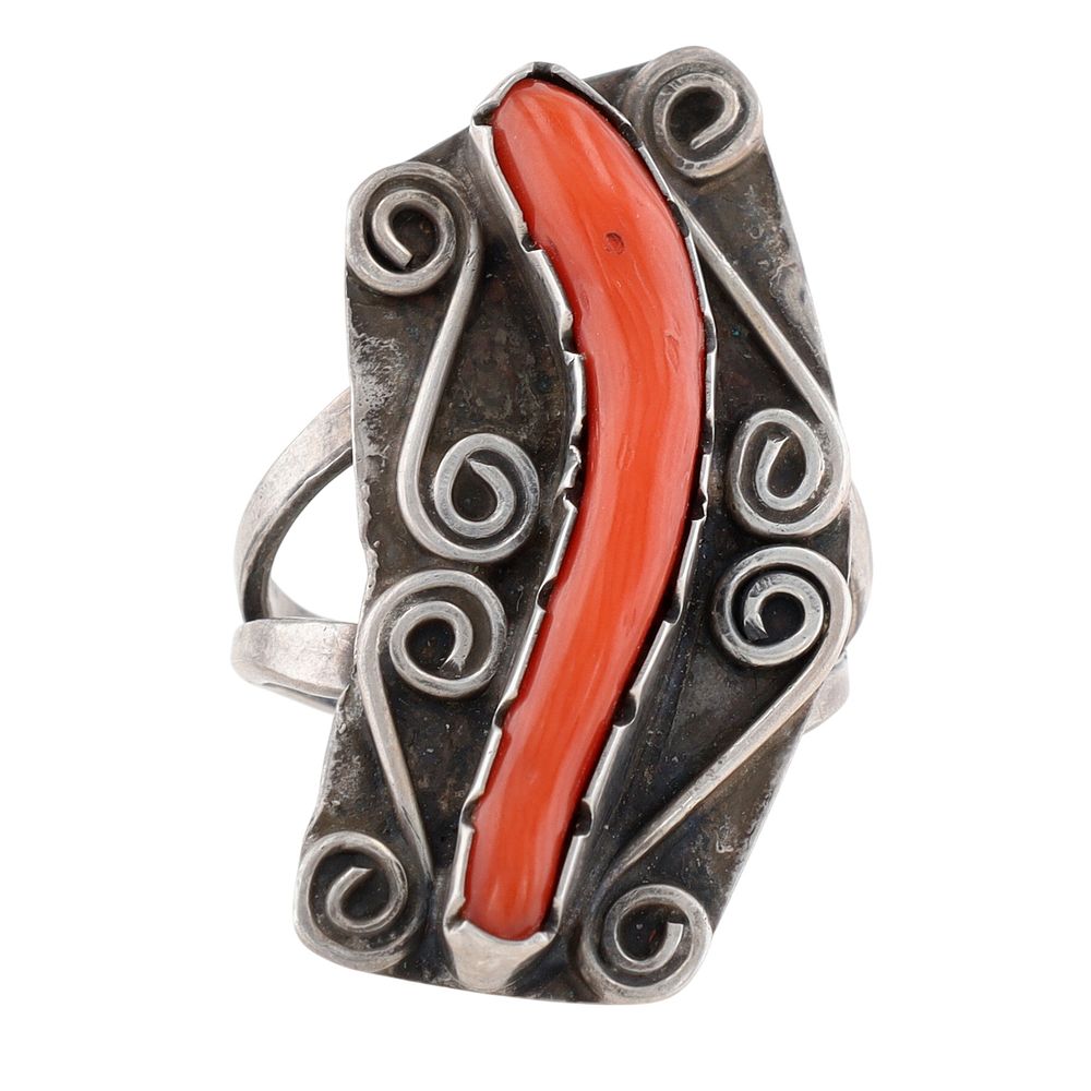 Lot 258: Vintage Navajo Sterling Coral Ring Sz 6