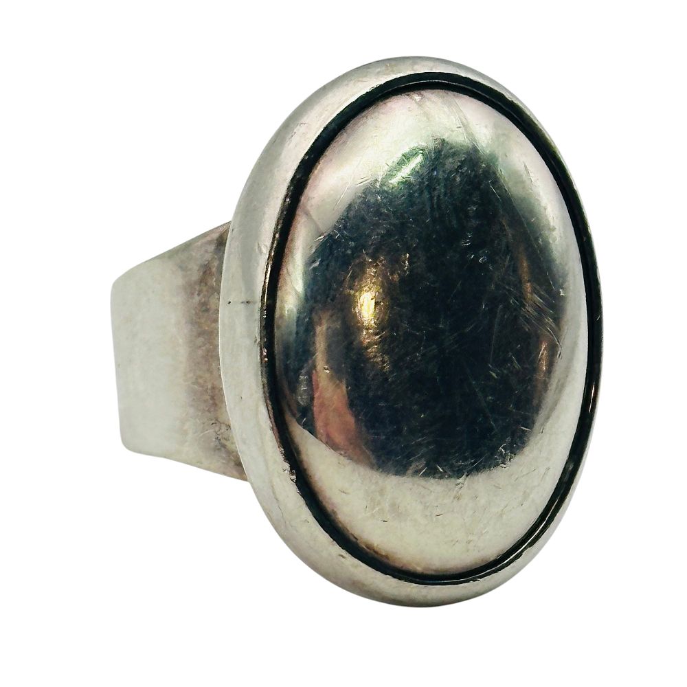 Lot 1: Mexico Sterling Oval Ring Sz 7