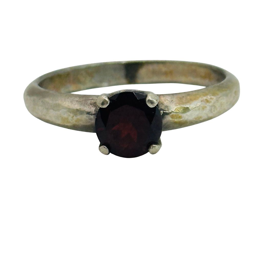 Lot 18: Signed Sterling Garnet Hammer Band Ring Sz 7.5