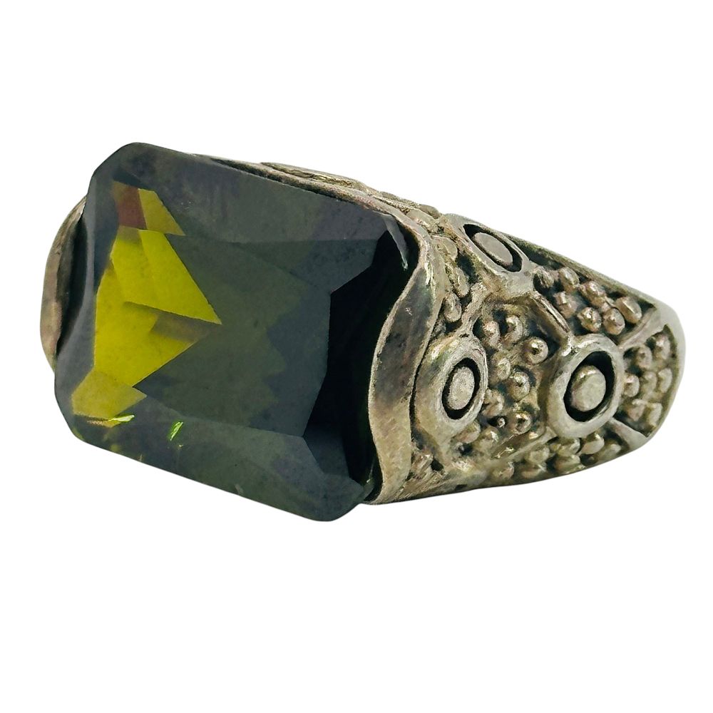 Lot 139: Sterling Peridot Ring Sz 6