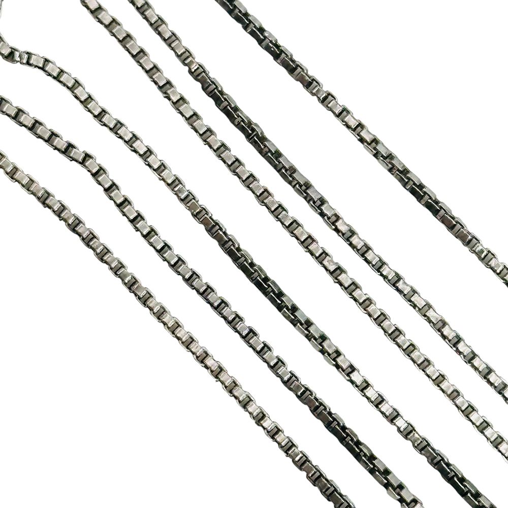 Lot 170: Signed Italy Sterling Box Chain Necklace