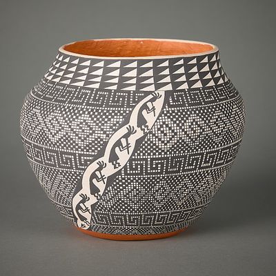Melissa Concho Antonio Acoma Pueblo Kokopelli Pot. Melissa Concho Antonio (Acoma Pueblo, b.