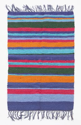 Vintage Mexican Wool Zapotec Rug 4'6"x3'. Vintage Mexican wool Zapotec rug or serape textile